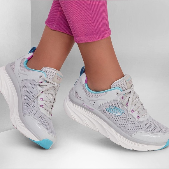 Skechers Shoes - Skechers D'Lux Walker Infinite Motion Sneaker Women's Size 7 Light Gray